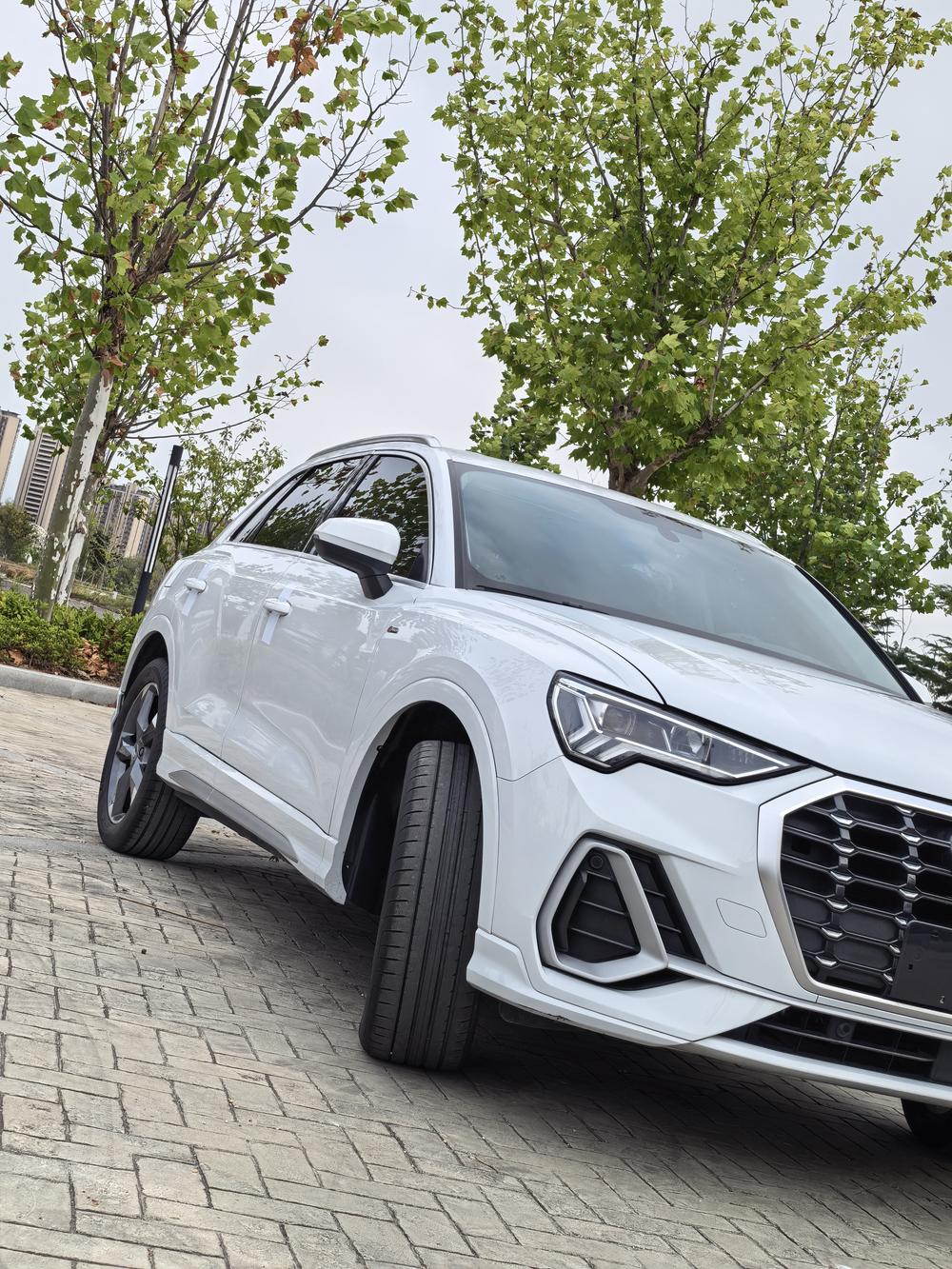 Audi Audi Q3