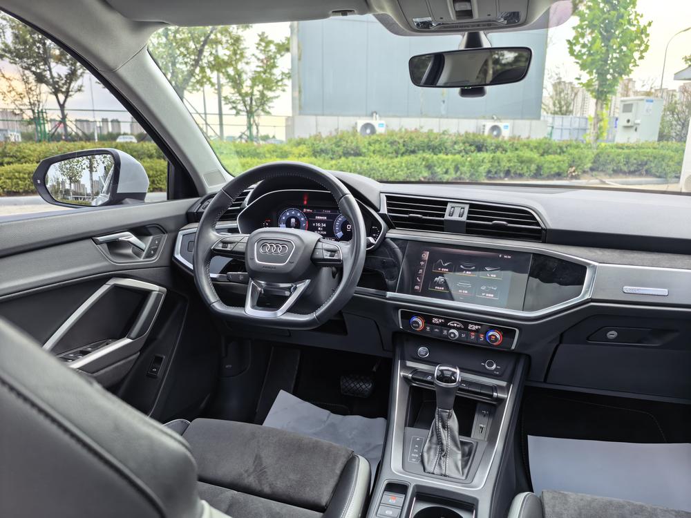Audi Audi Q3