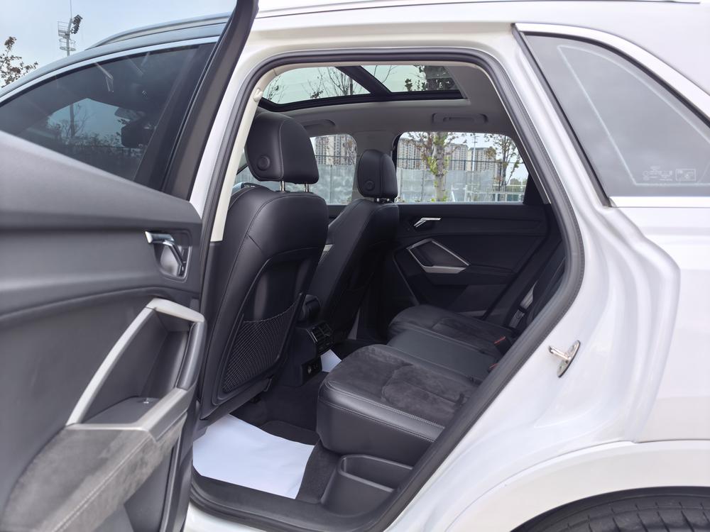 Audi Audi Q3