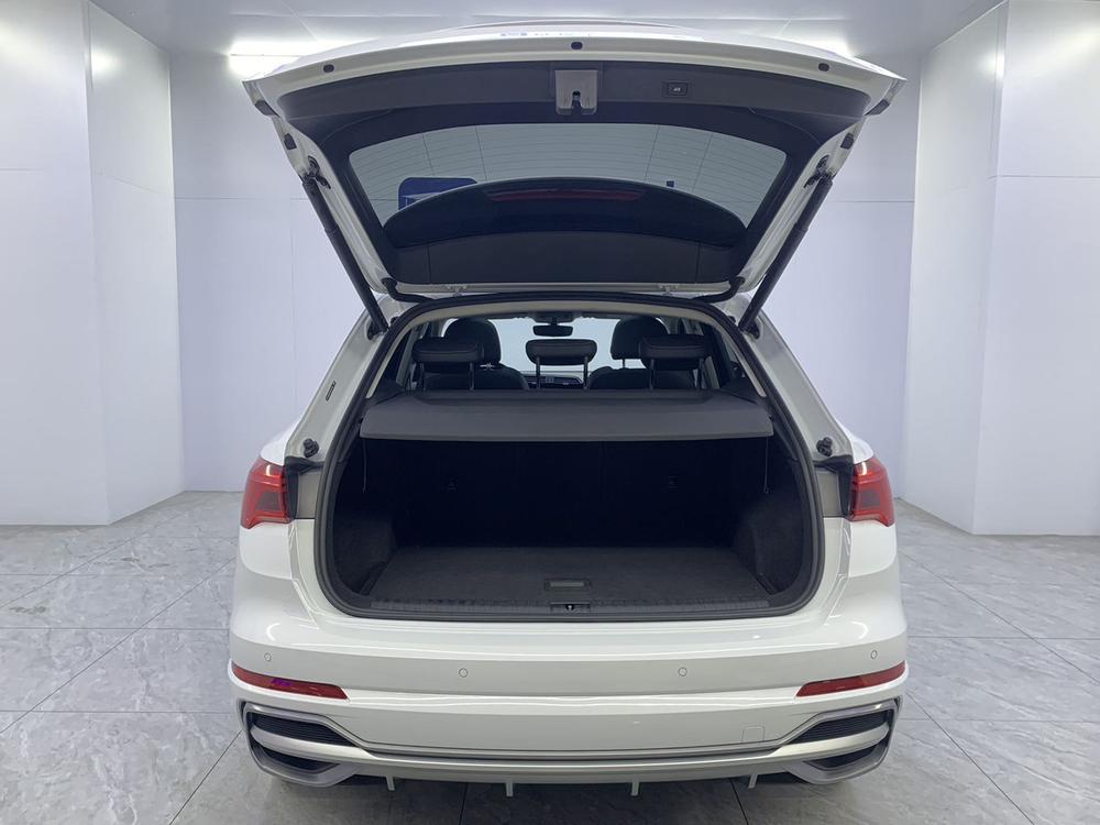 Audi Audi Q3