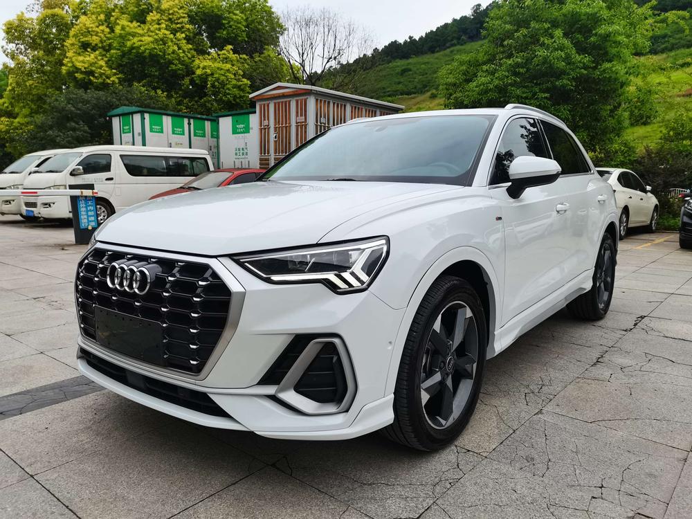 Audi Audi Q3