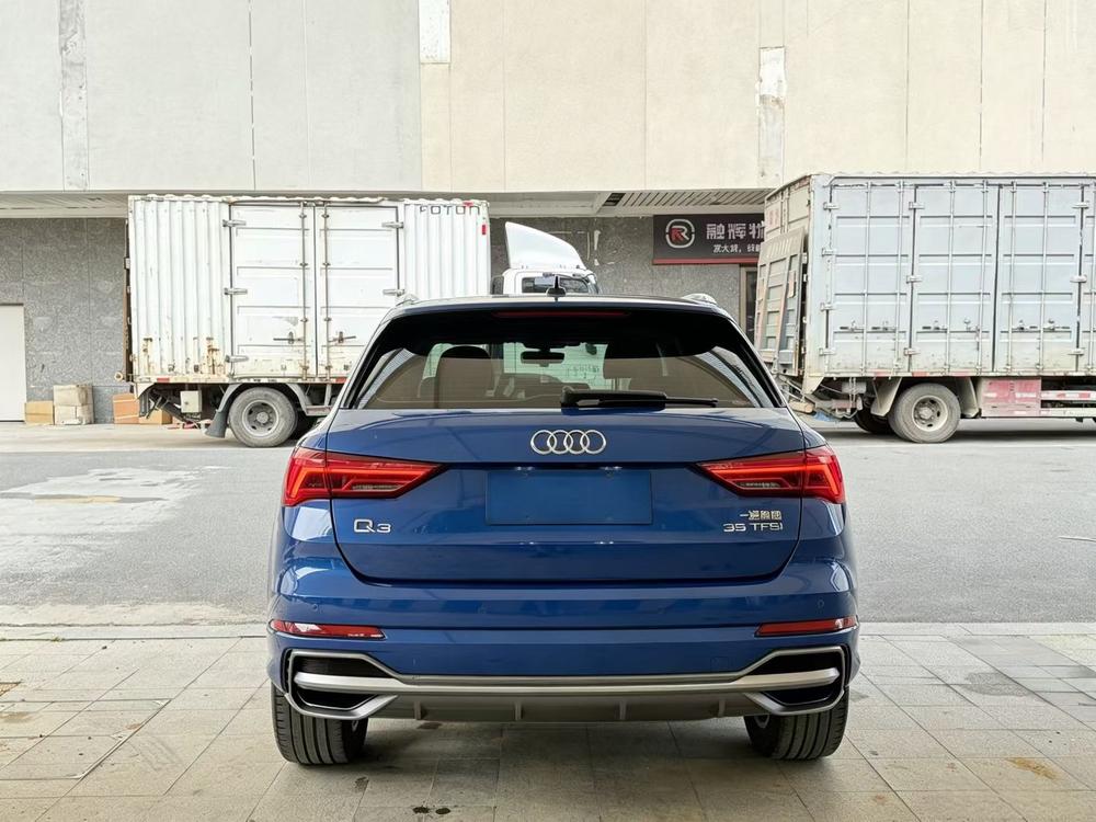 Audi Audi Q3
