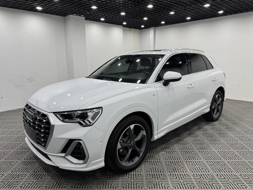 Audi Audi Q3