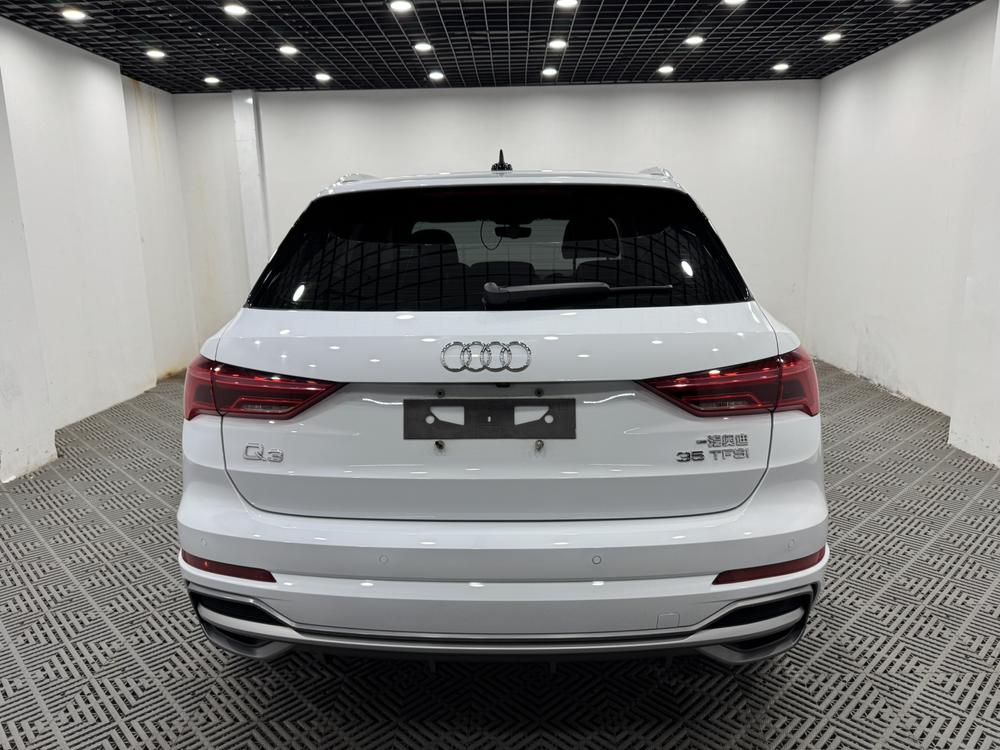 Audi Audi Q3