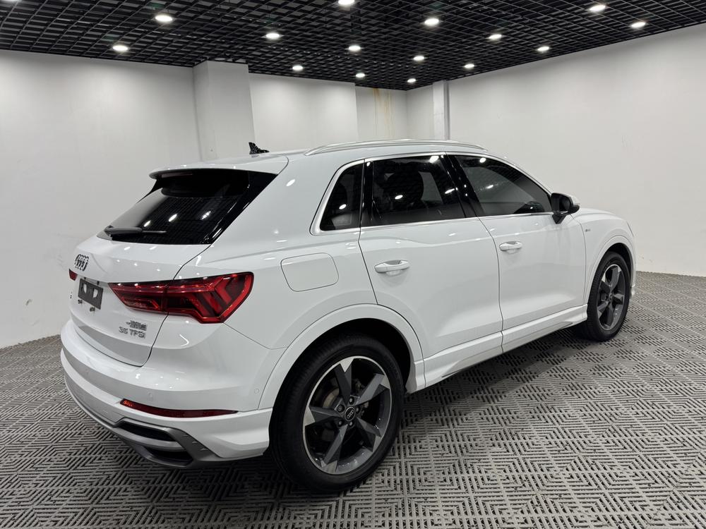 Audi Audi Q3