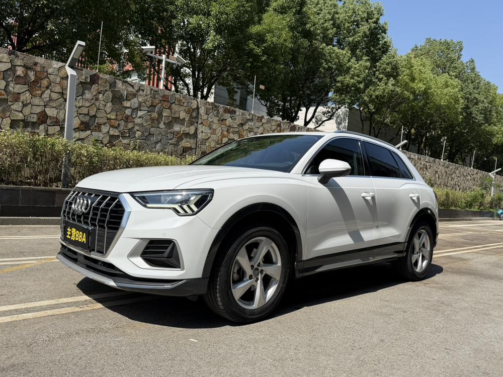 Audi Audi Q3