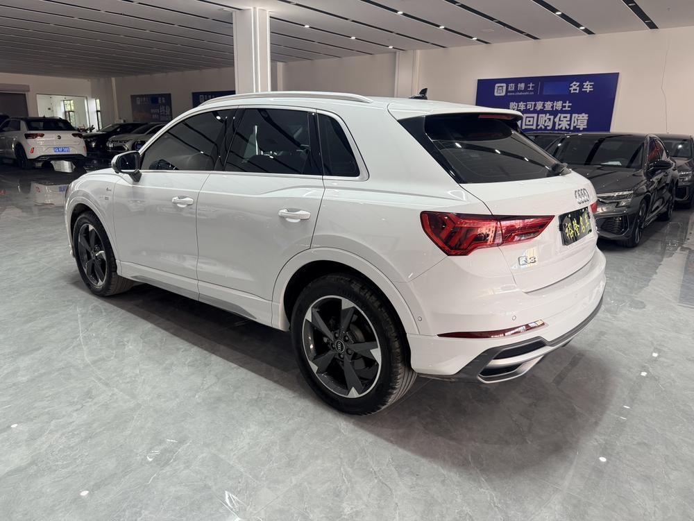 Audi Audi Q3