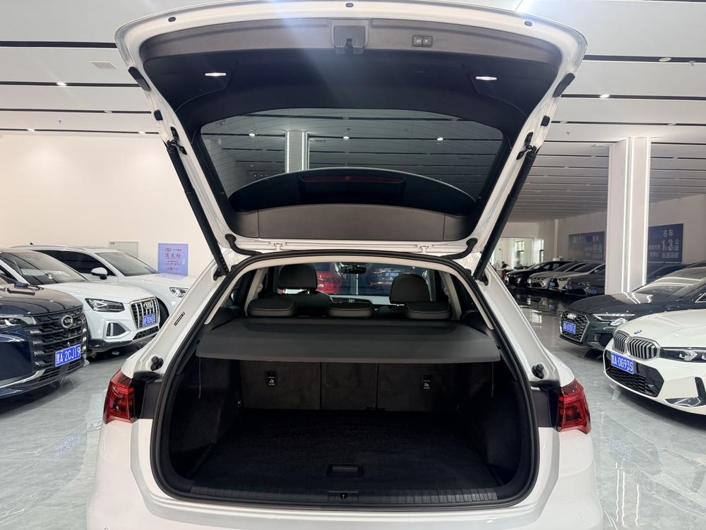 Audi Audi Q3