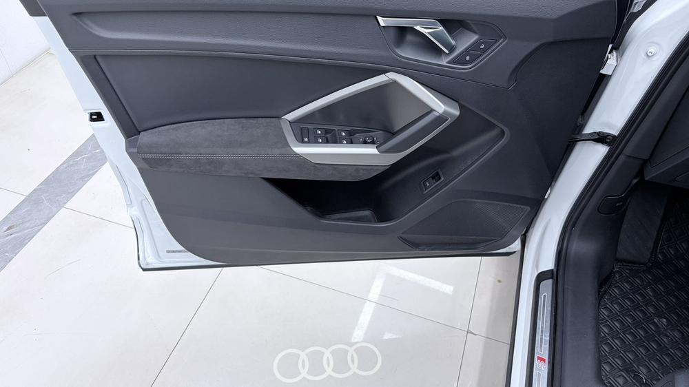 Audi Audi Q3