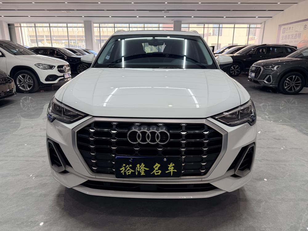 Audi Audi Q3