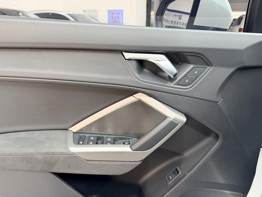 Audi Audi Q3