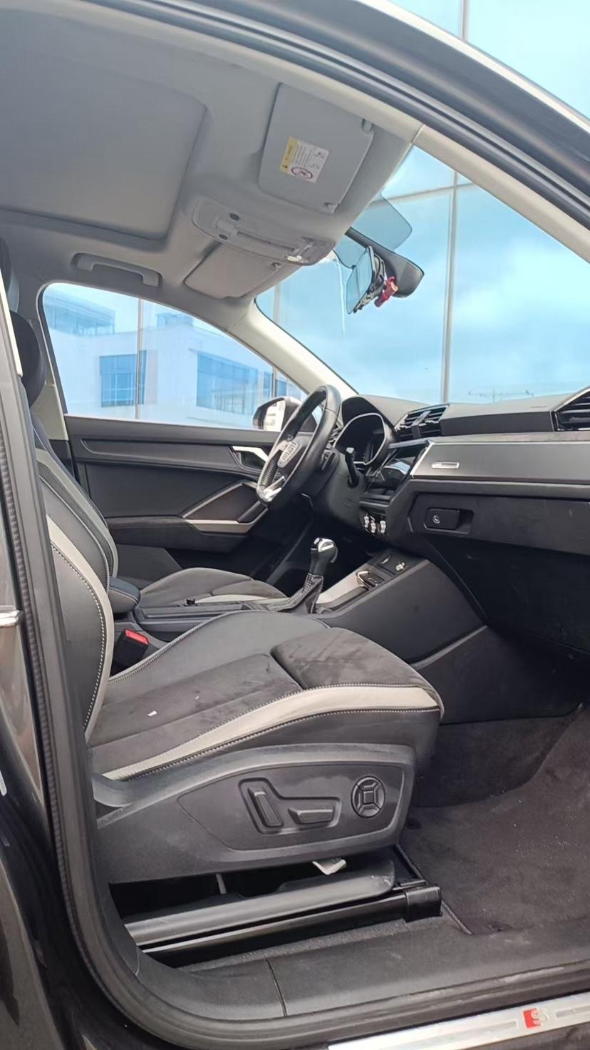 Audi Audi Q3