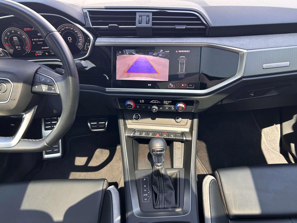 Audi Audi Q3