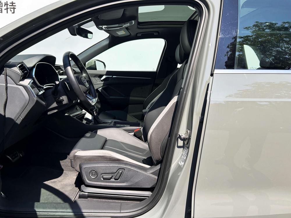 Audi Audi Q3
