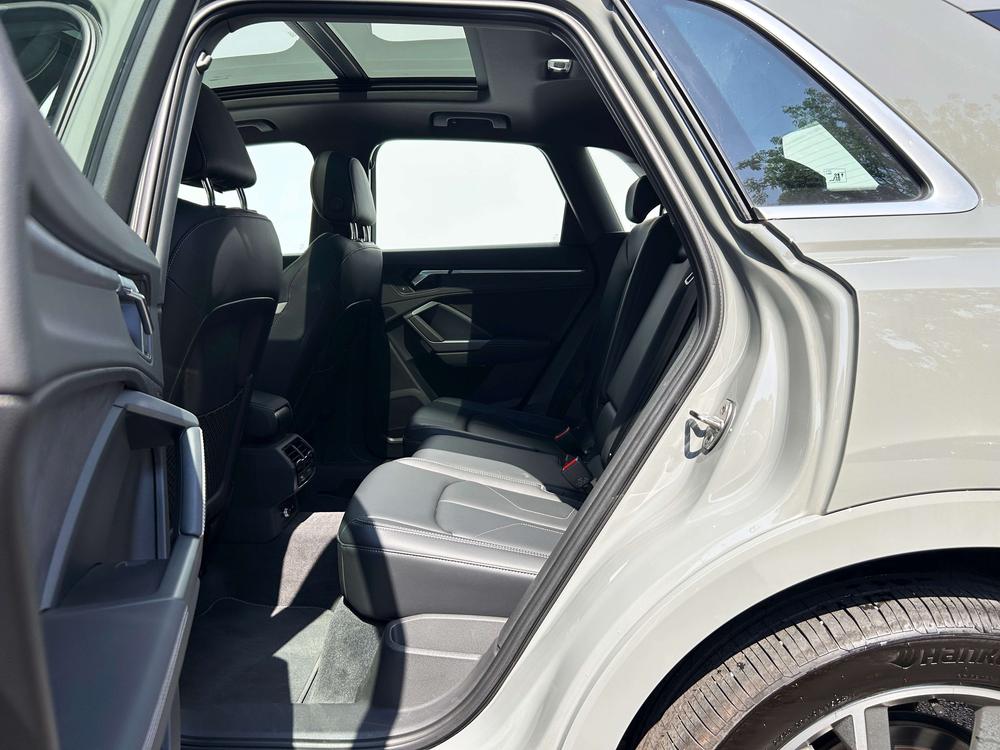 Audi Audi Q3
