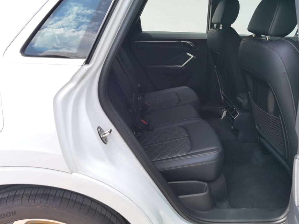 Audi Audi Q3