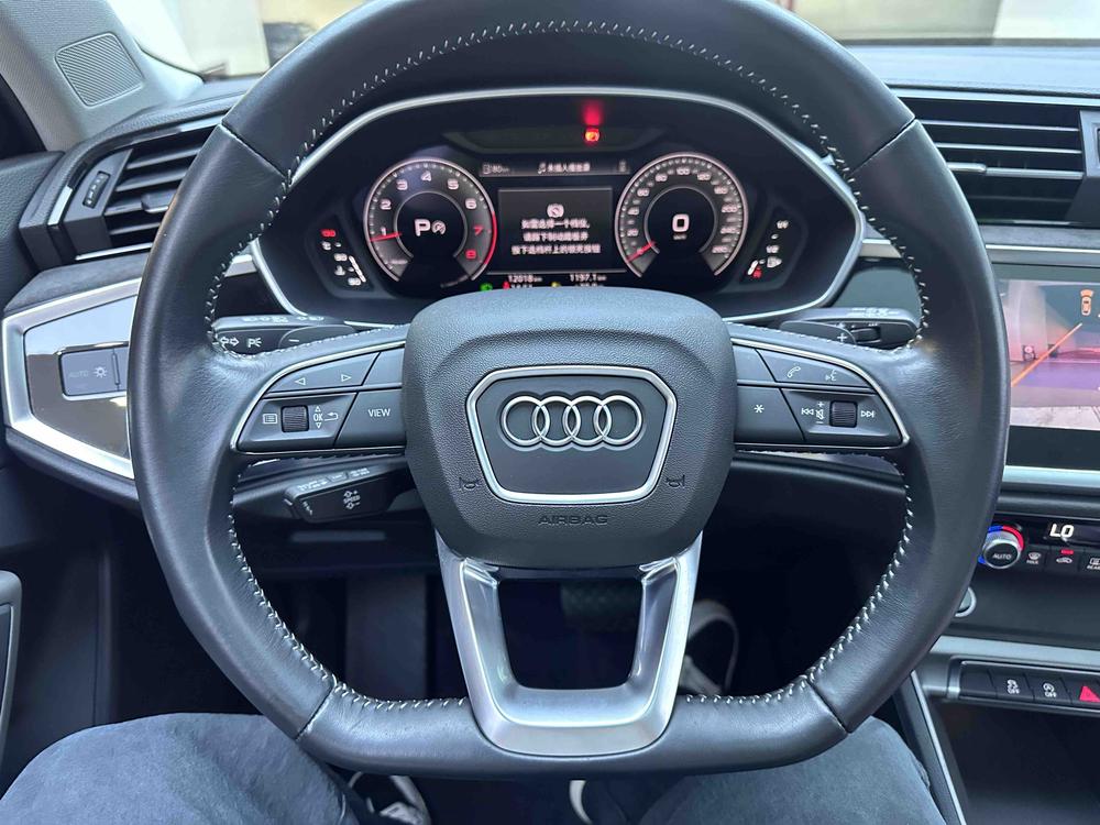 Audi Audi Q3