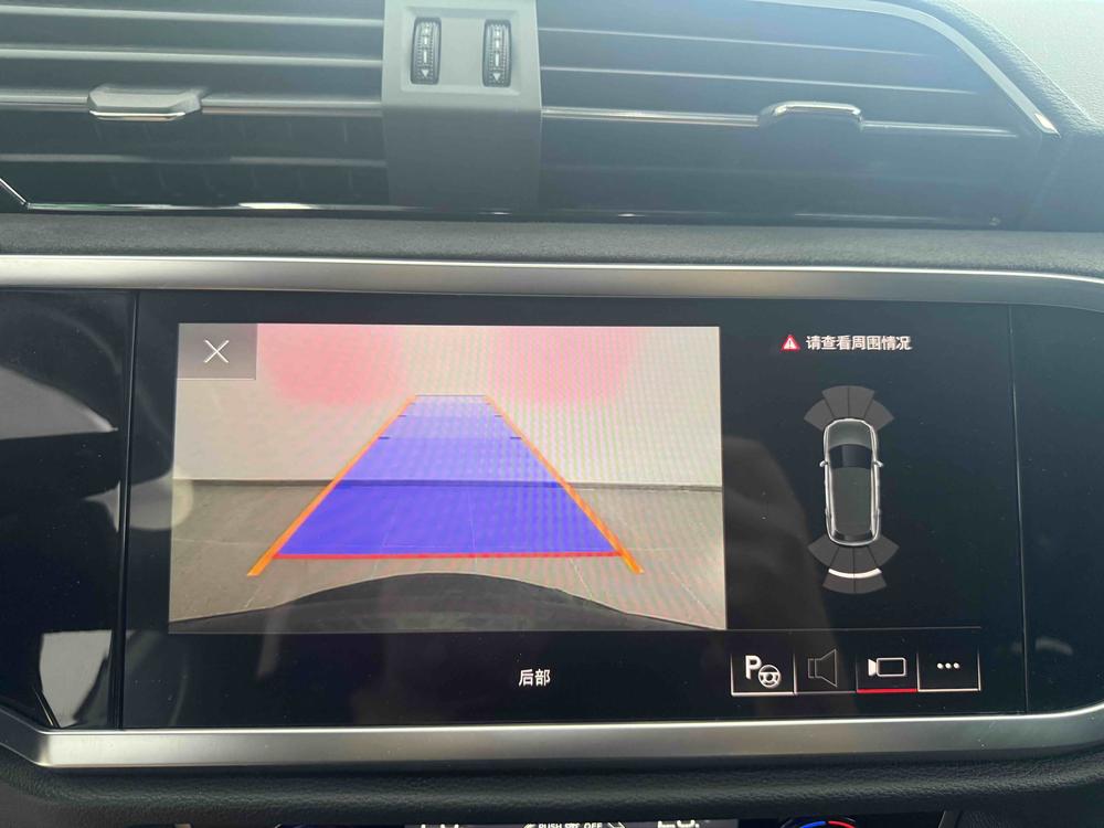 Audi Audi Q3
