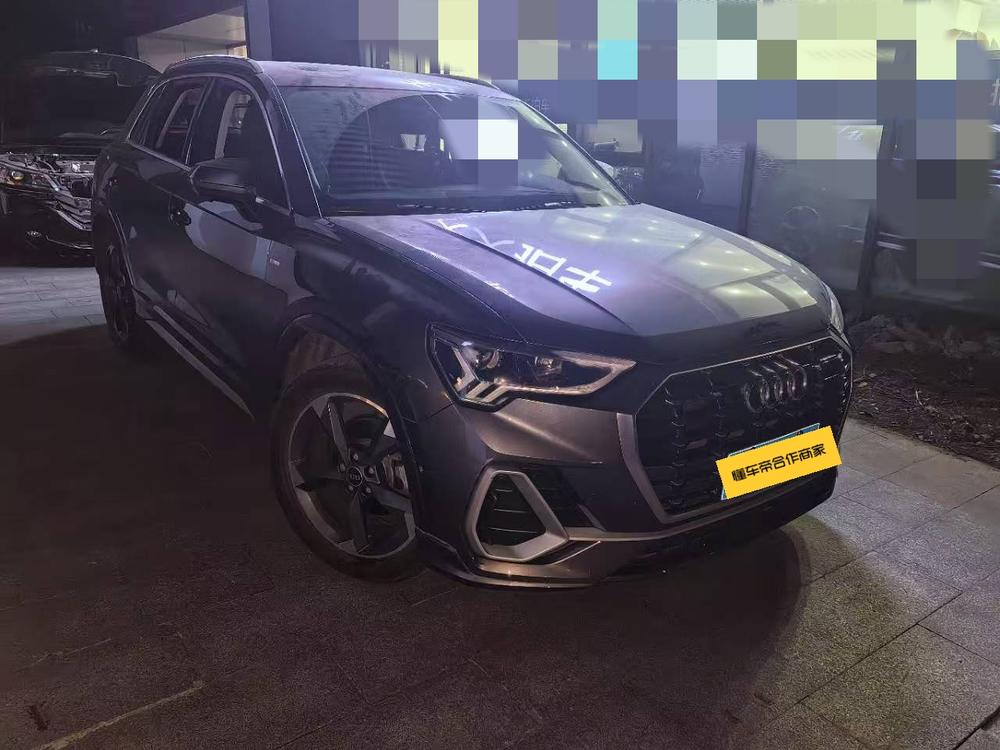 Audi Audi Q3