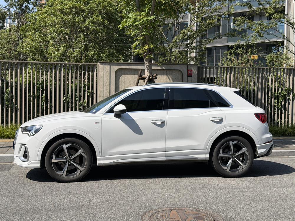 Audi Audi Q3