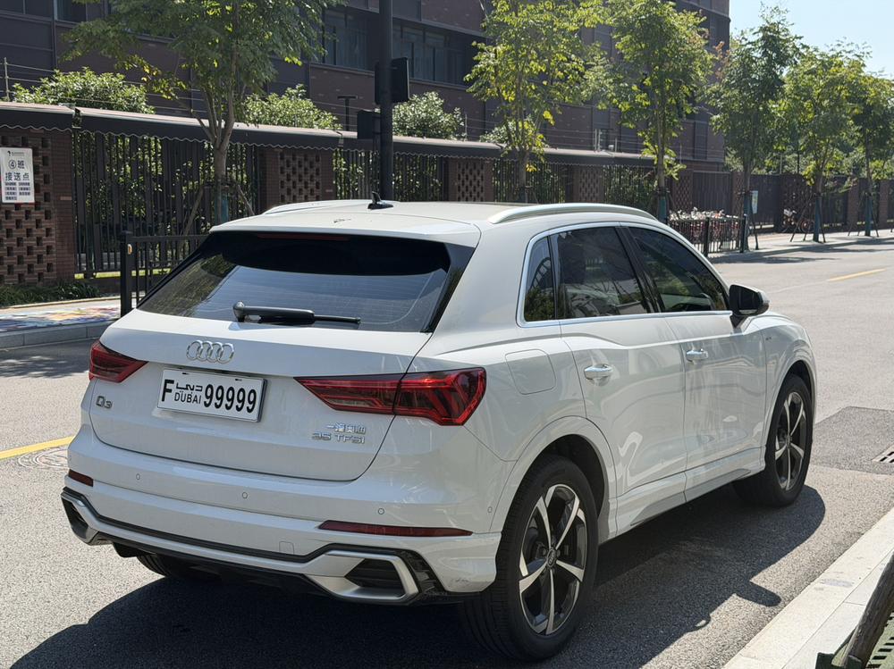 Audi Audi Q3