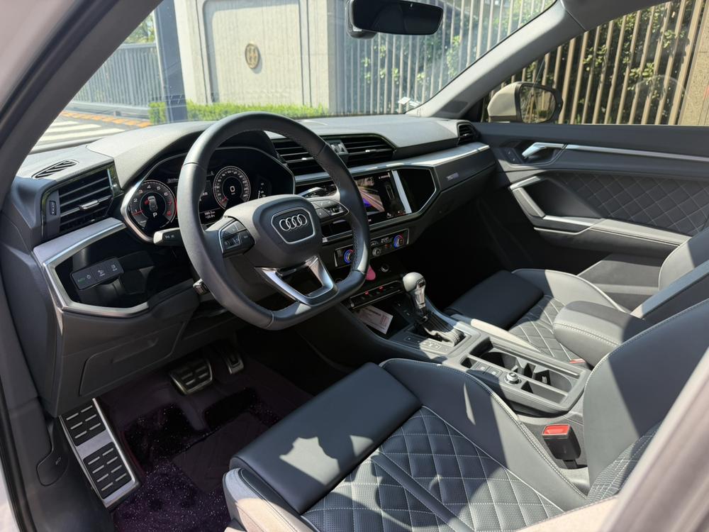 Audi Audi Q3