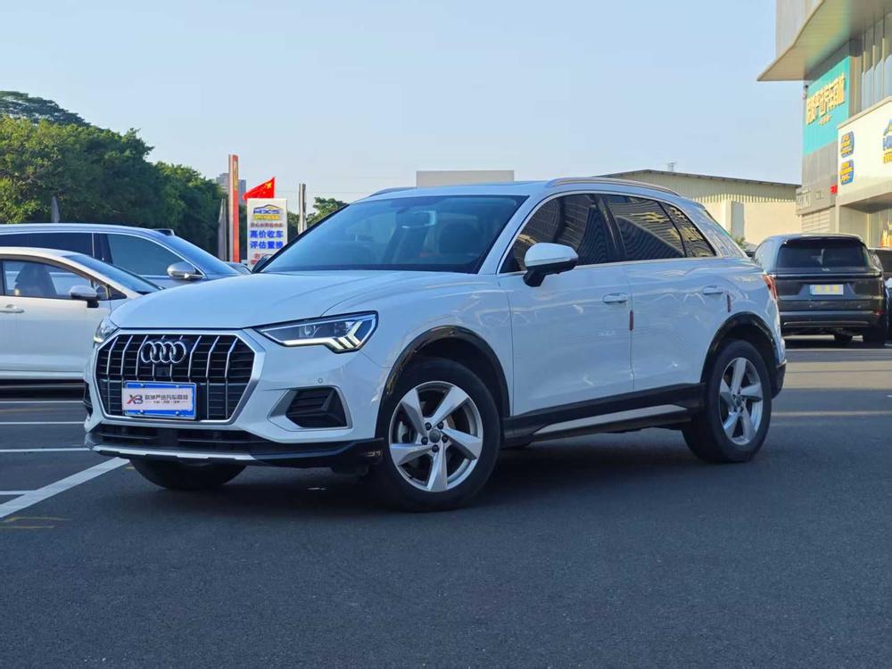 Audi Audi Q3