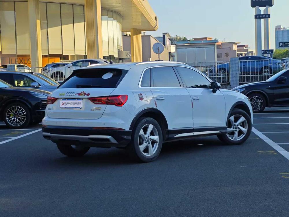 Audi Audi Q3