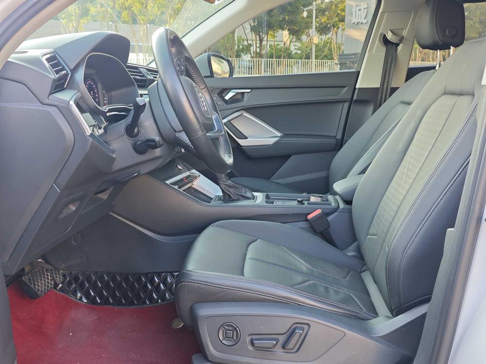 Audi Audi Q3
