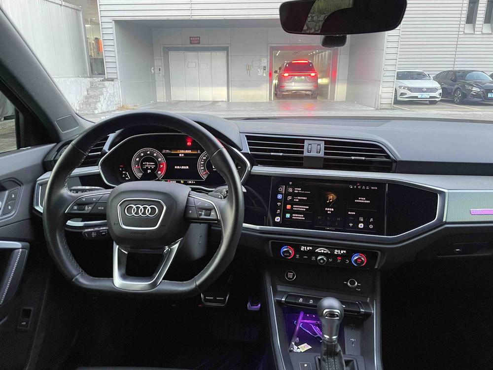 Audi Audi Q3