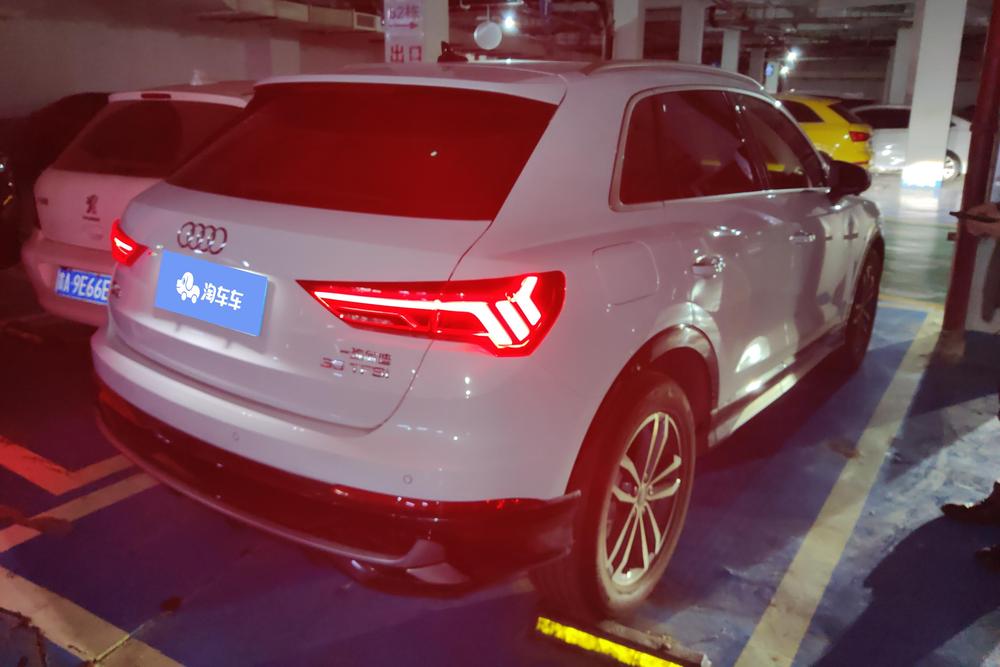 Audi Audi Q3