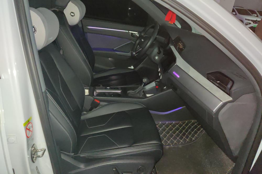 Audi Audi Q3