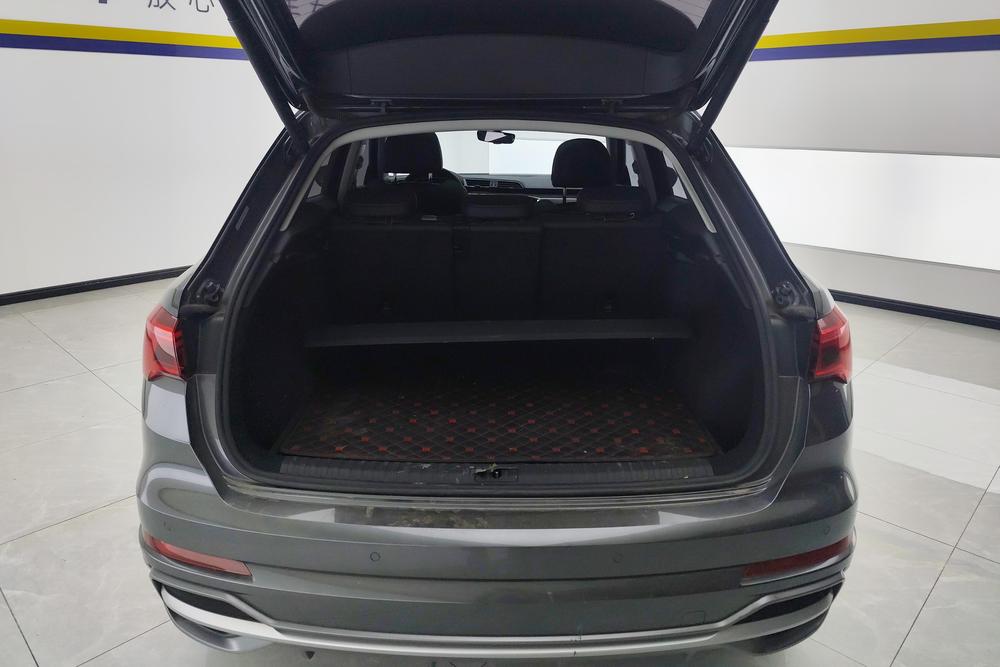 Audi Audi Q3