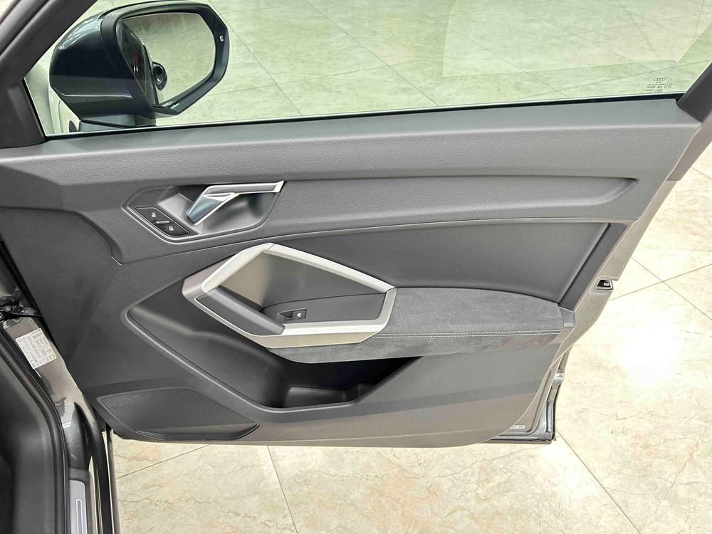 Audi Audi Q3