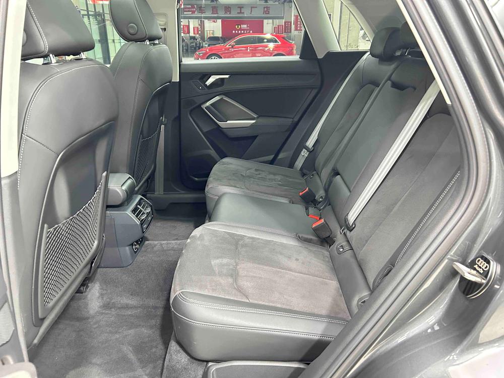 Audi Audi Q3