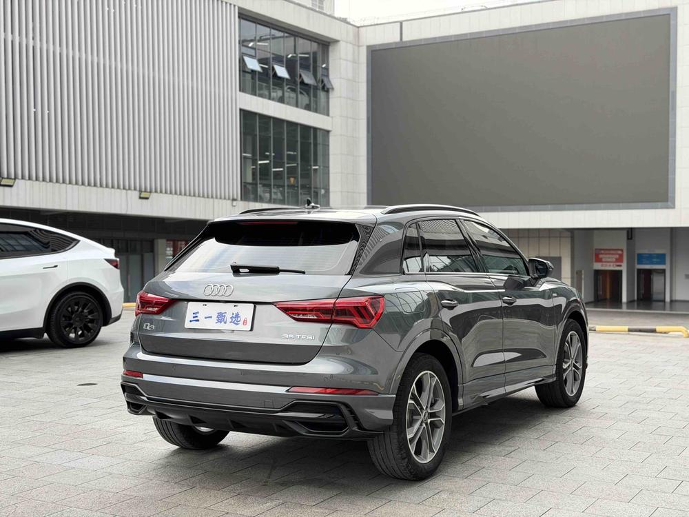 Audi Audi Q3