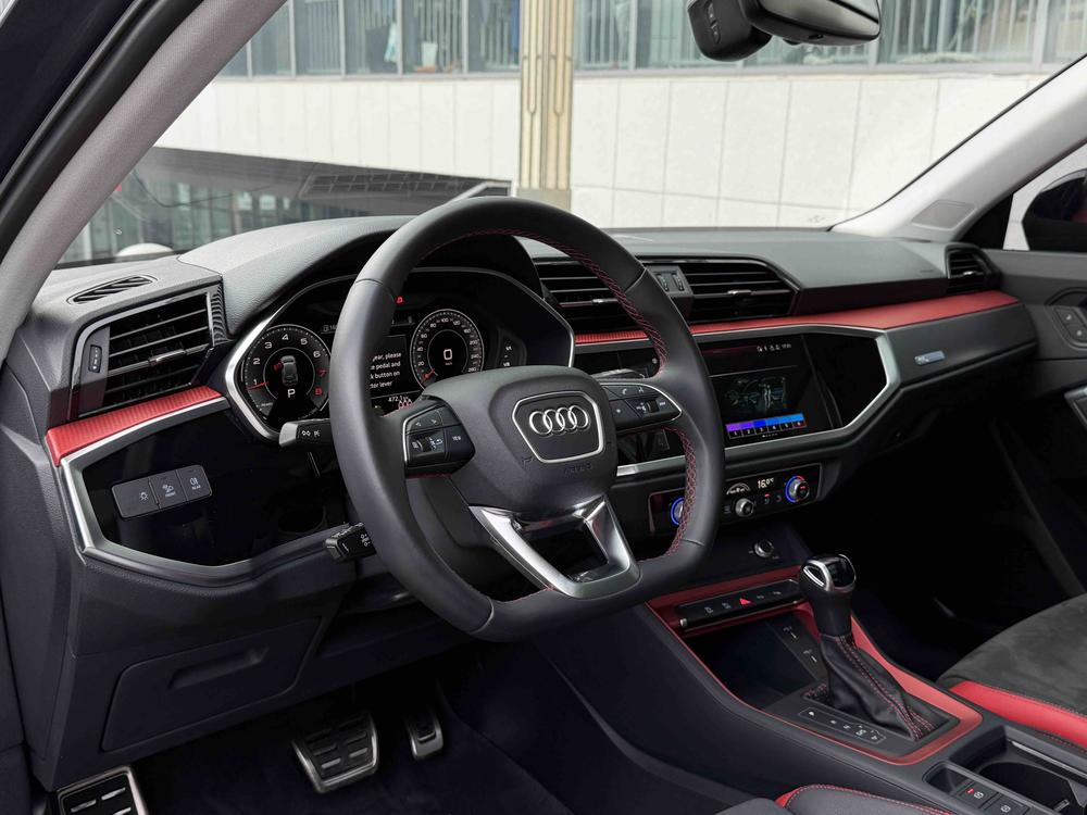 Audi Audi Q3