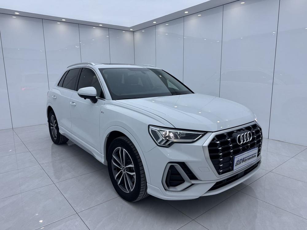 Audi Audi Q3