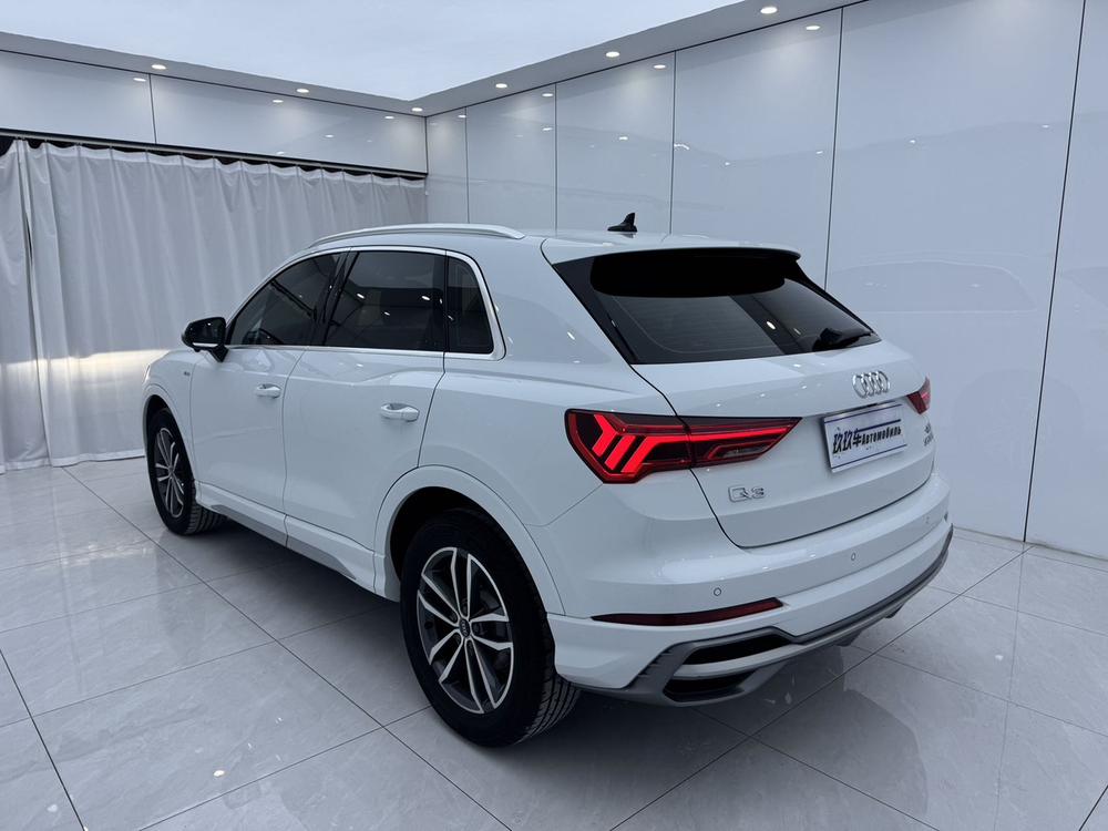Audi Audi Q3