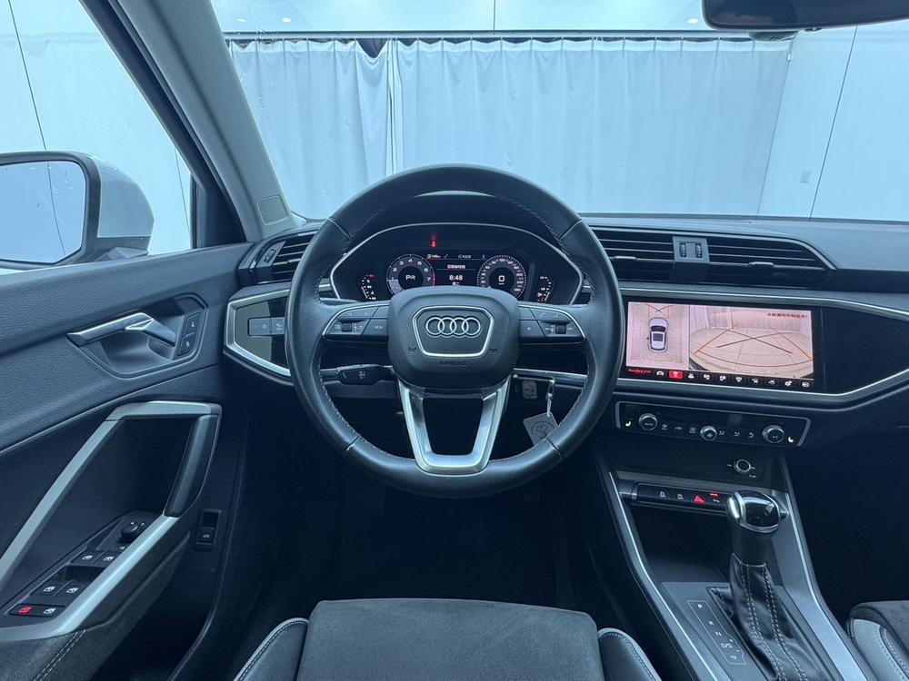 Audi Audi Q3