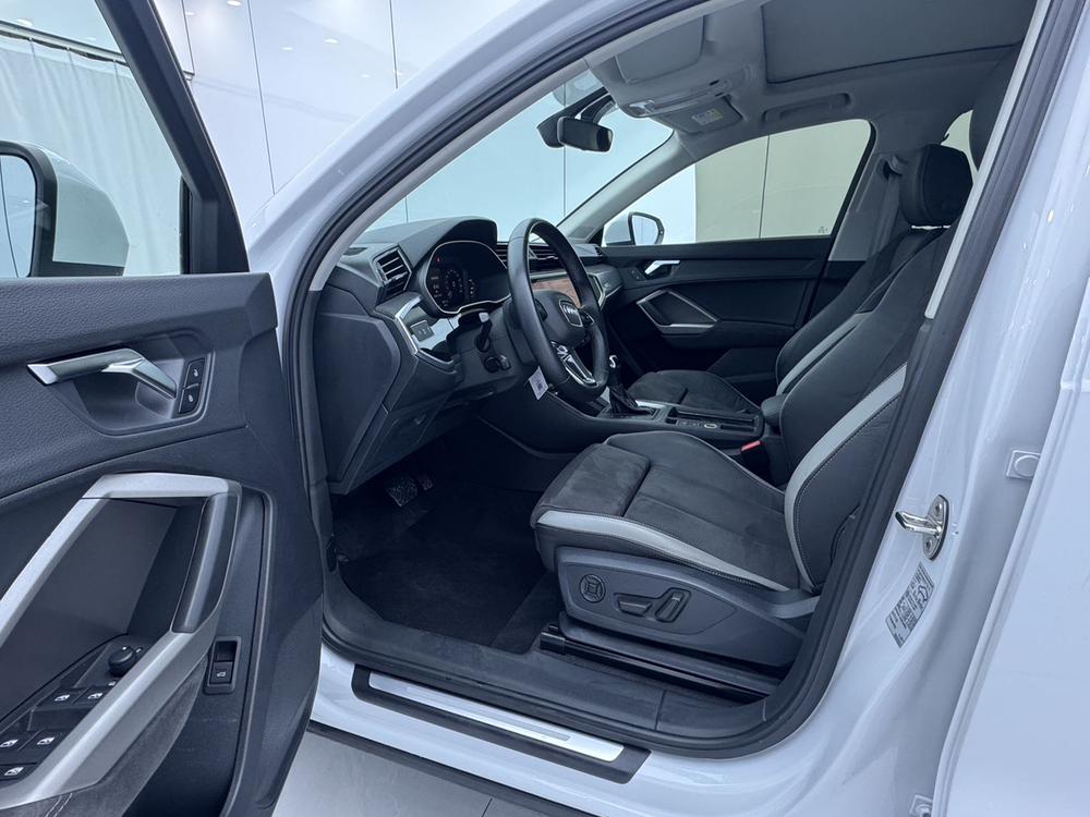 Audi Audi Q3