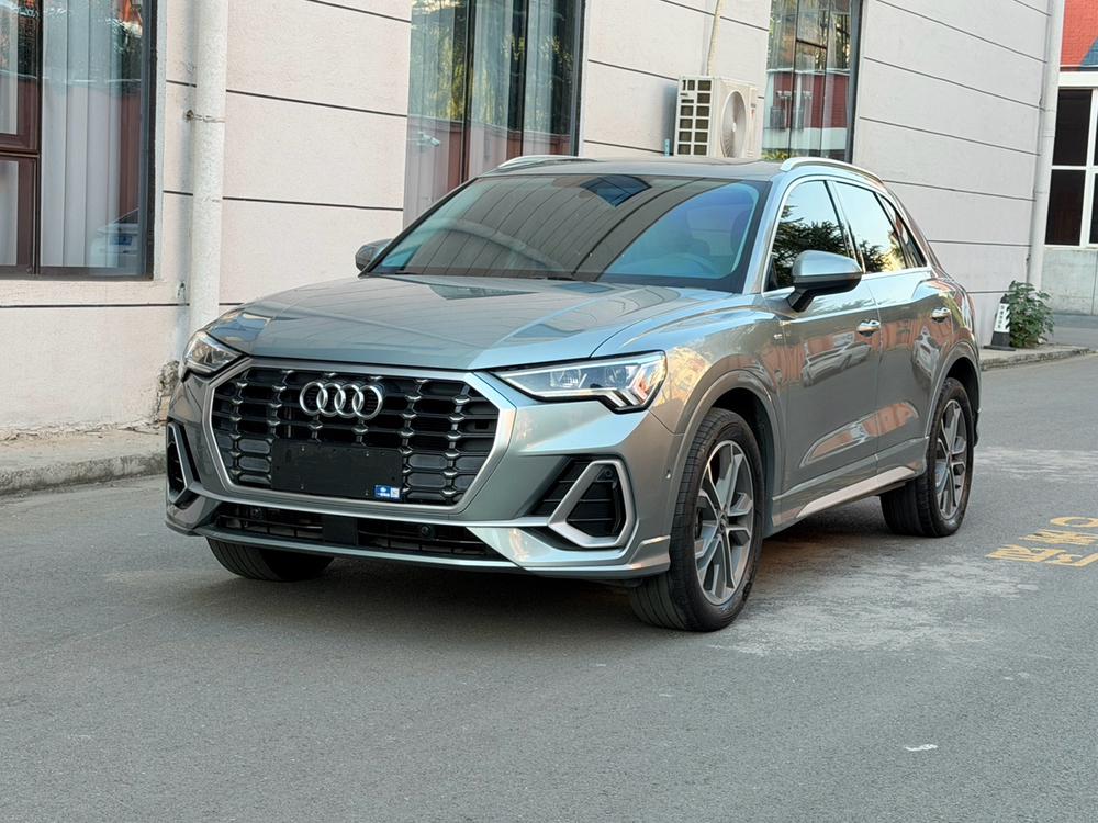 Audi Audi Q3