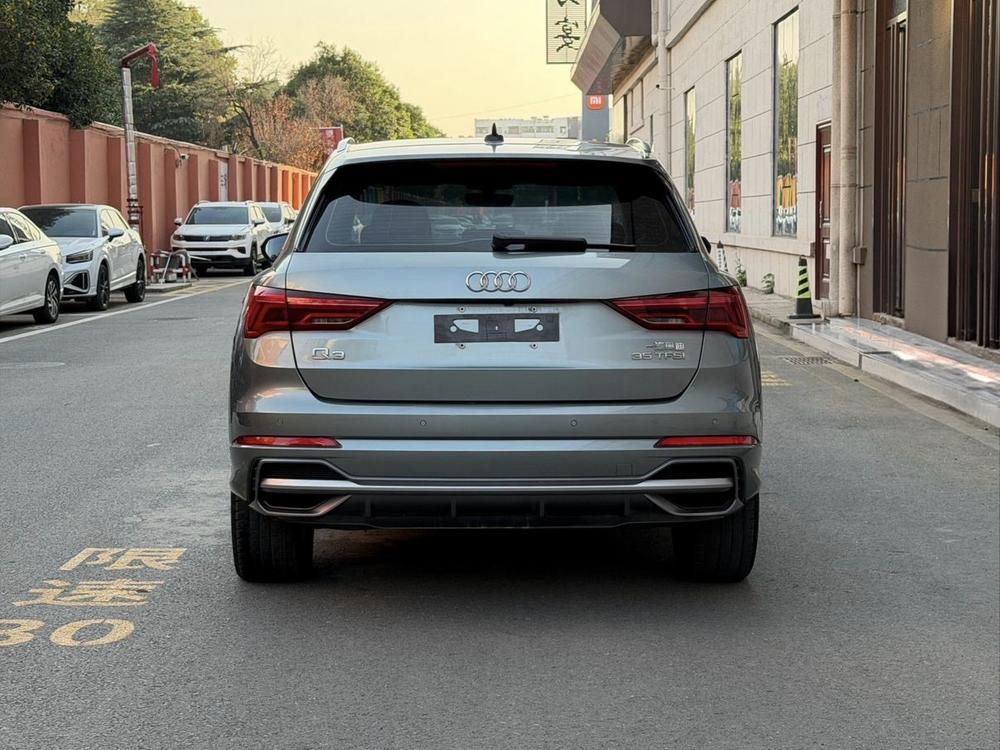 Audi Audi Q3