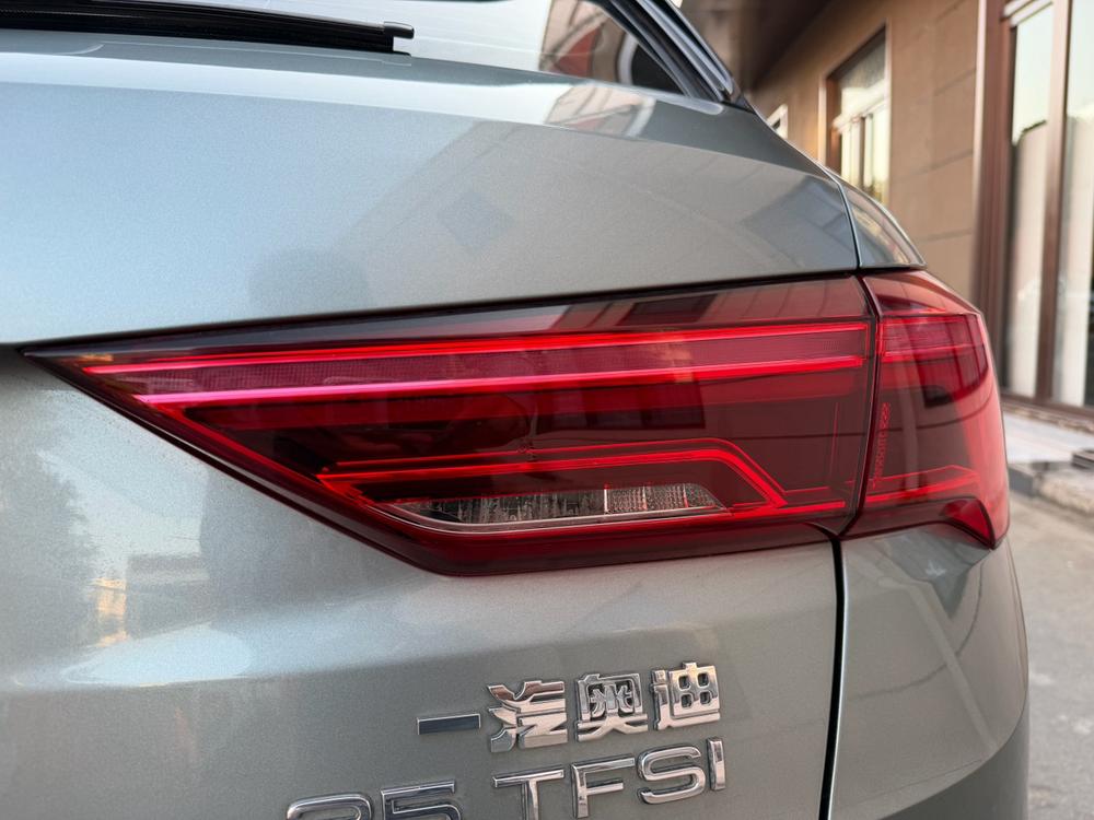 Audi Audi Q3