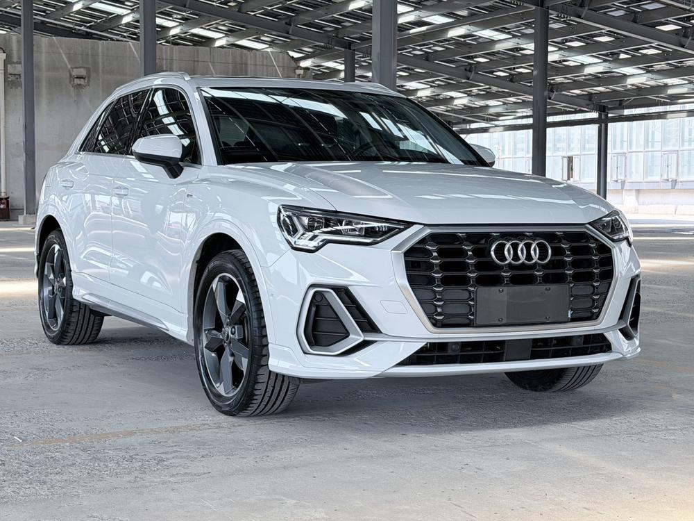 Audi Audi Q3