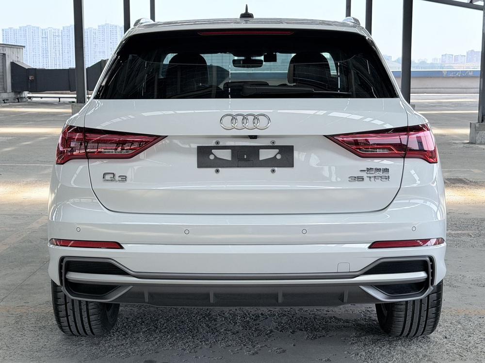 Audi Audi Q3