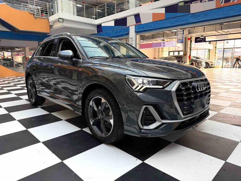 Audi Audi Q3