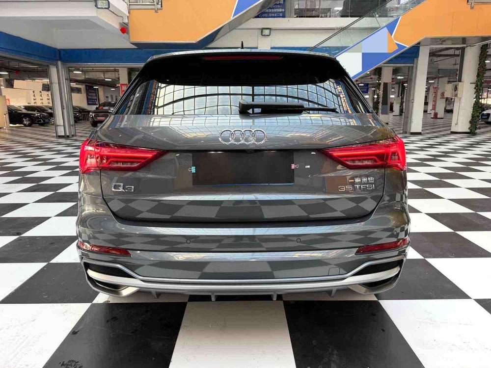 Audi Audi Q3