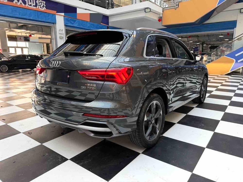 Audi Audi Q3