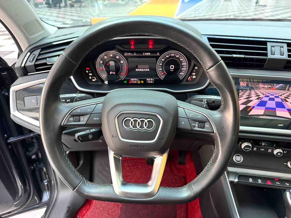 Audi Audi Q3